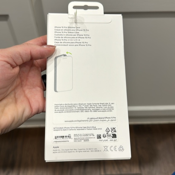 iPhone 15 Pro Silicone Case with MagSafe - Storm Blue - Picture 3 of 5